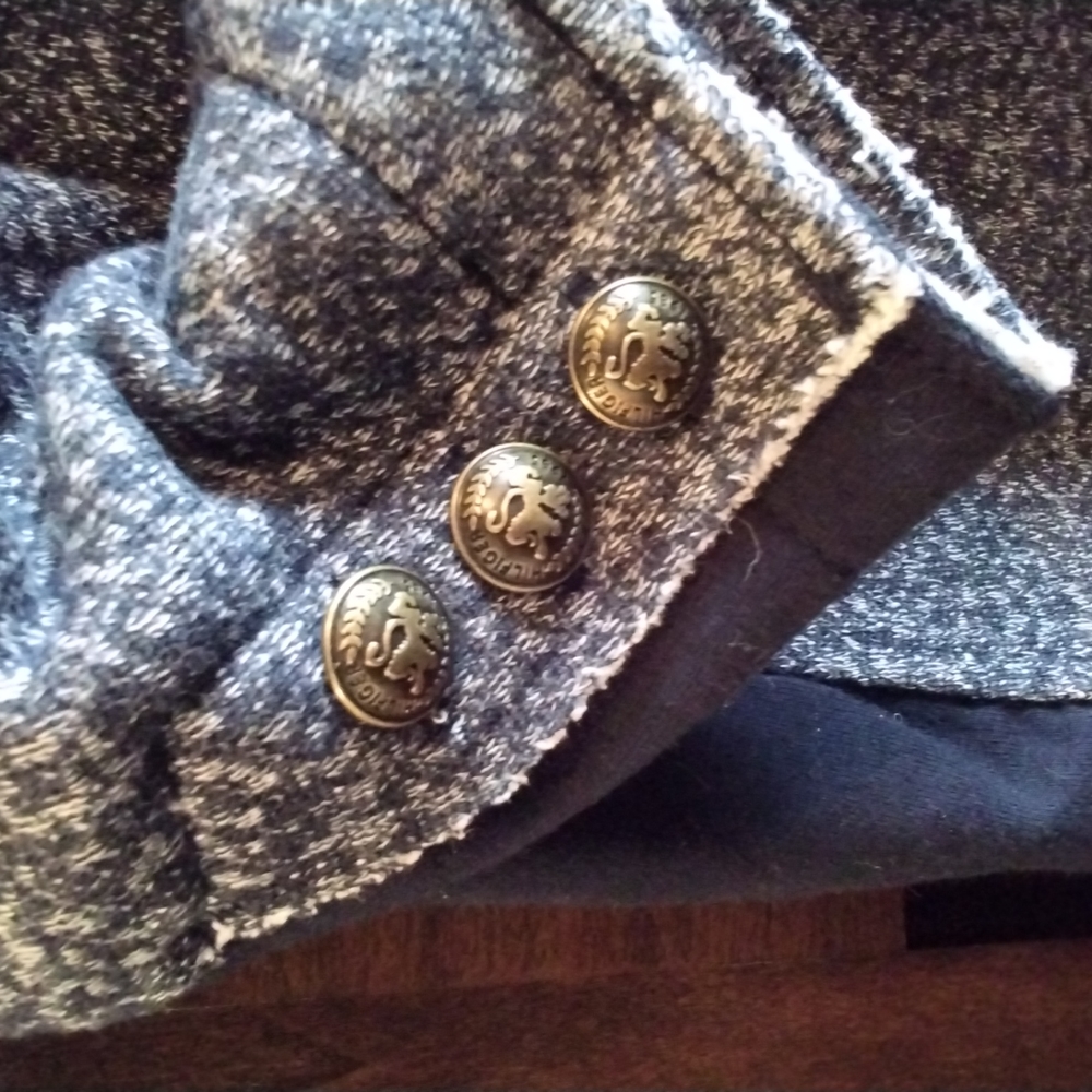 Jacket - Picture 9 of 9